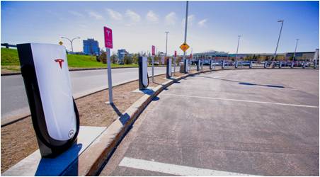 Bornes Tesla - CF Carrefour Laval